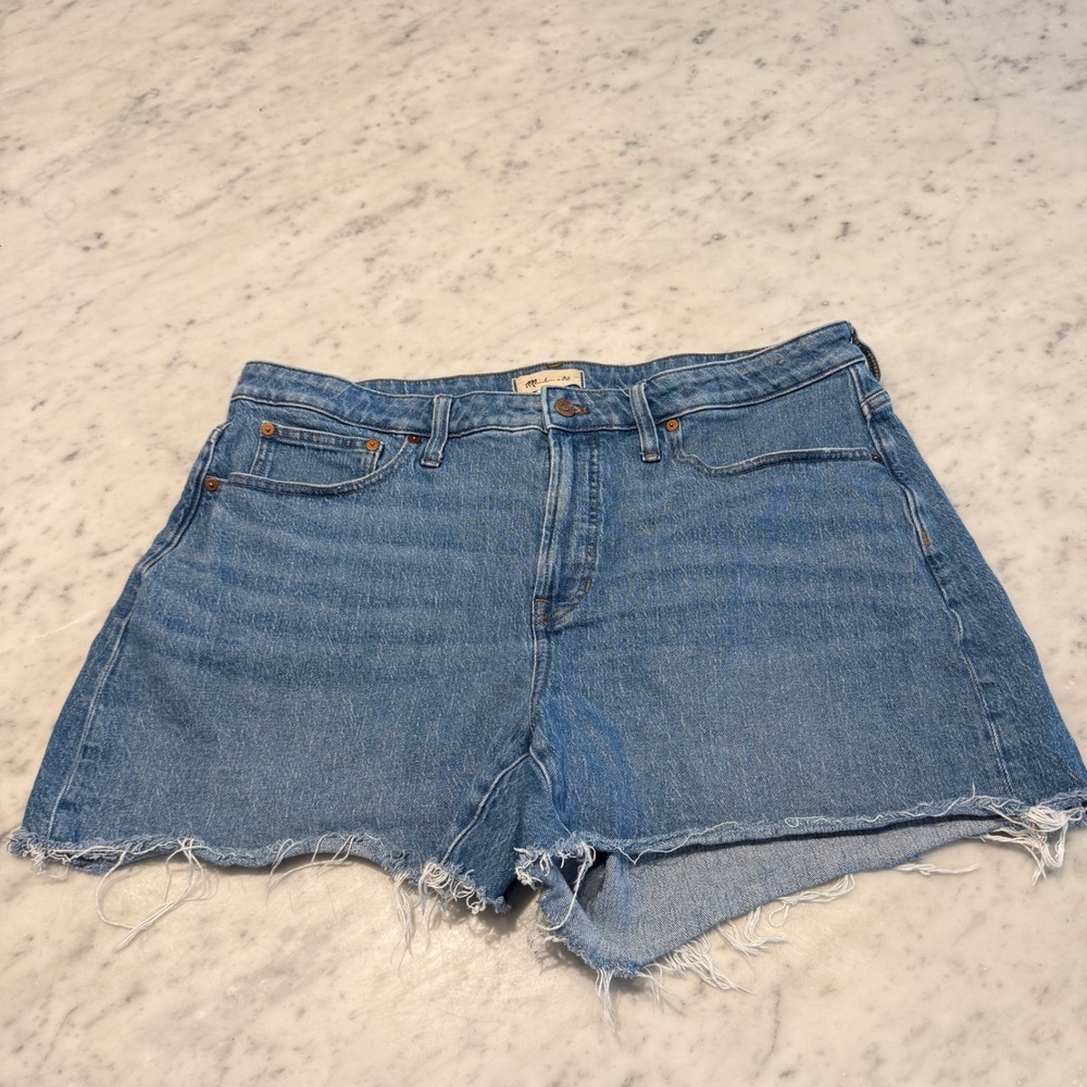 Madewell The Curvy Perfect Jean Short 16W Medium Wash Raw Hem High Rise Denim